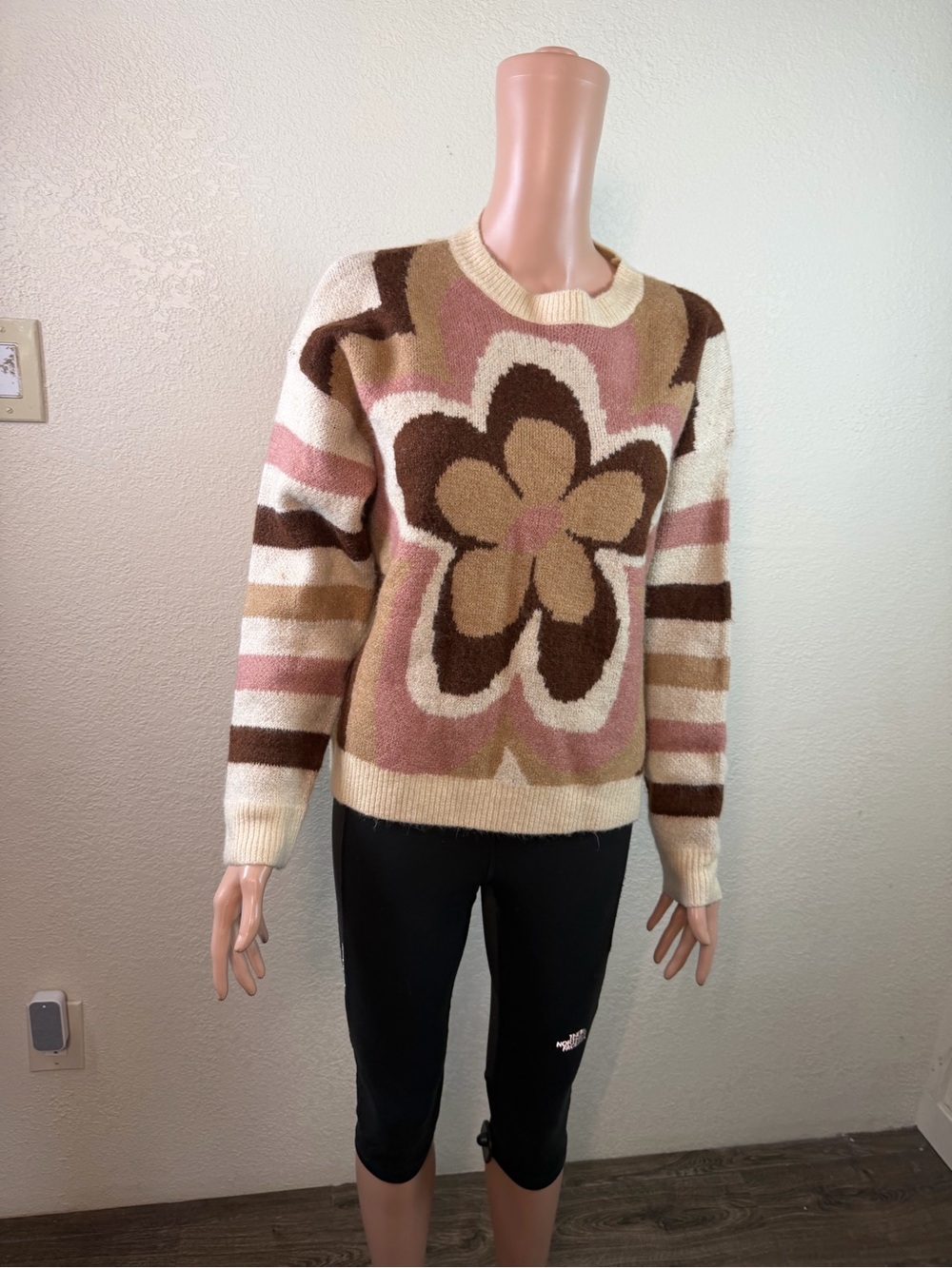 Altar'd State Floral Knit Pullover Sweater Mocha Multi Crew Neck Long Sleeve Lg - Picture 7 of 13